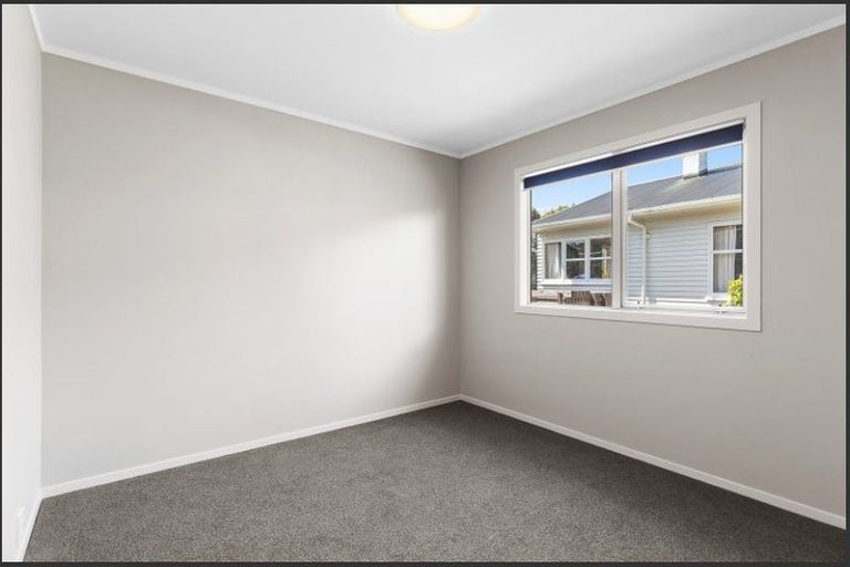 Photo of property in 27 Izard Road, Khandallah, Wellington, 6035