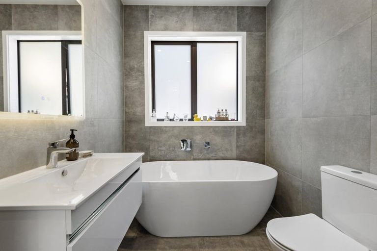 Photo of property in 12 Croatia Avenue, Huapai, Kumeu, 0810