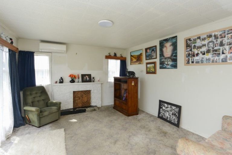 Photo of property in 10 Merton Crescent, Pirimai, Napier, 4112