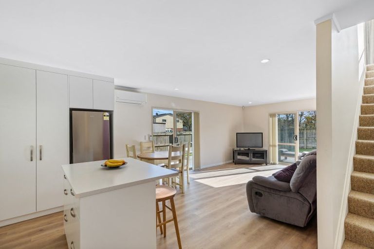 Photo of property in 2 Elwarth Way, Ranui, Auckland, 0612