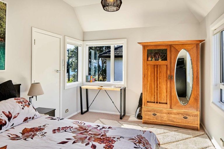 Photo of property in 147 Marine Parade, Eastbourne, Lower Hutt, 5013