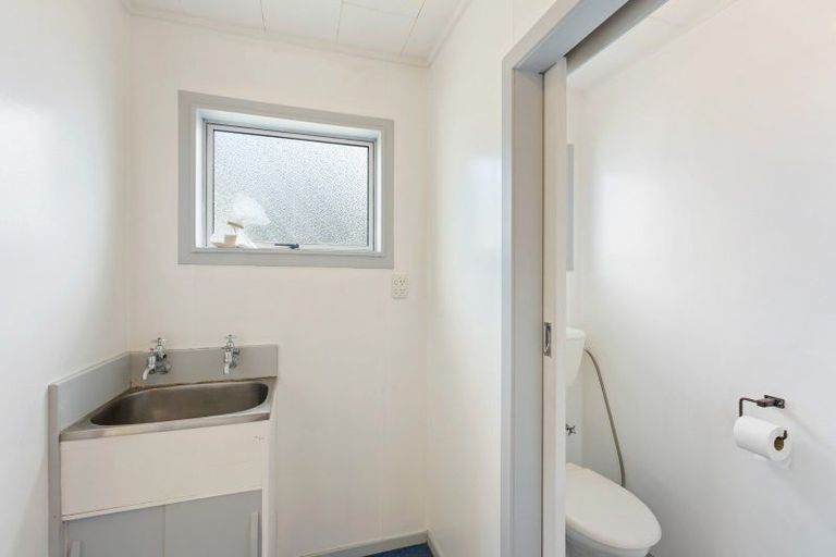 Photo of property in 54 Norfolk Crescent, Otaki Beach, Otaki, 5512