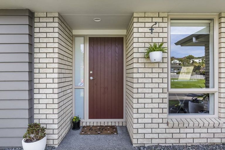 Photo of property in 10 Barwick Place, Stanmore Bay, Whangaparaoa, 0932
