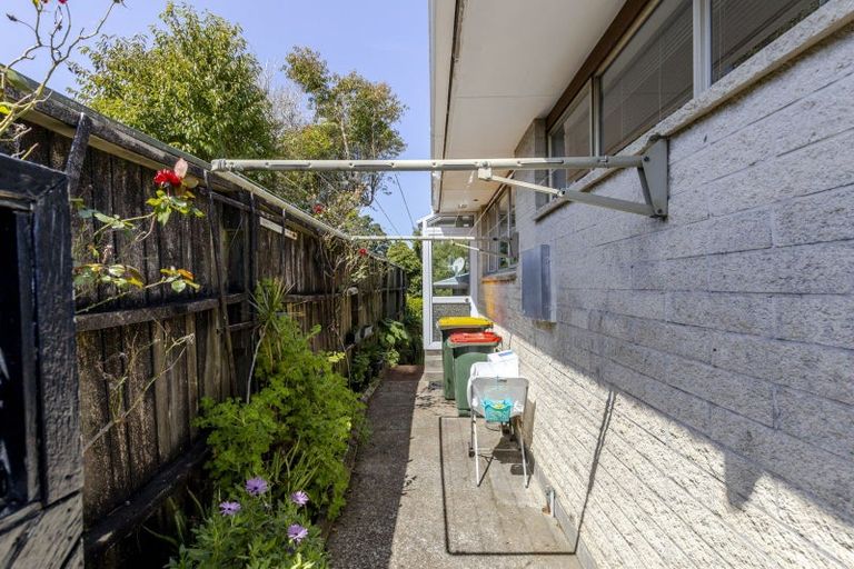 Photo of property in 11a Longview Drive, Merrilands, New Plymouth, 4312