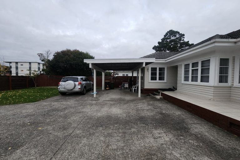 Photo of property in 13 Great South Road, Papatoetoe, Auckland, 2025