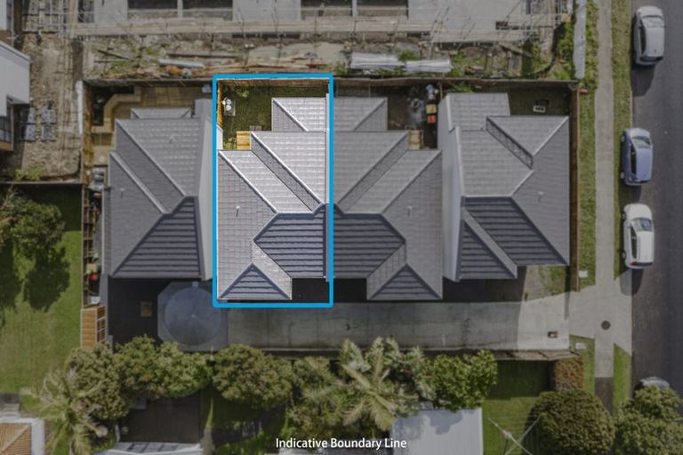 Photo of property in 89c Cascades Road, Pakuranga Heights, Auckland, 2010