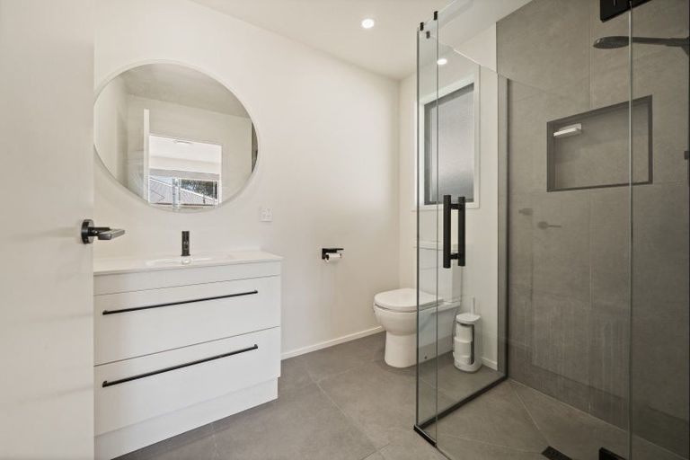 Photo of property in 21c Garrett Drive, Whalers Gate, New Plymouth, 4310