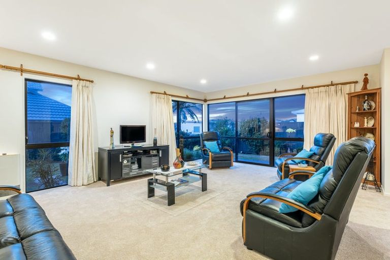 Photo of property in 20 The Masthead, Whitby, Porirua, 5024