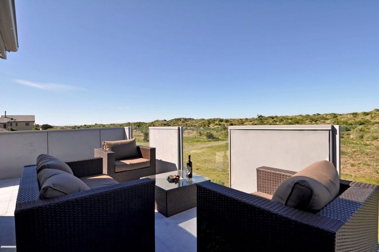 Photo of property in 14 Stout Street, Waimairi Beach, Christchurch, 8083