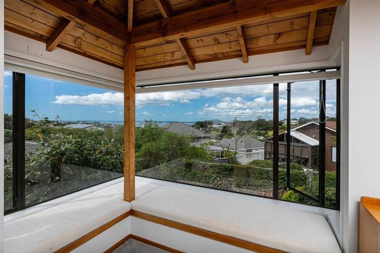 Photo of property in 1/35 Calypso Place, Rothesay Bay, Auckland, 0630