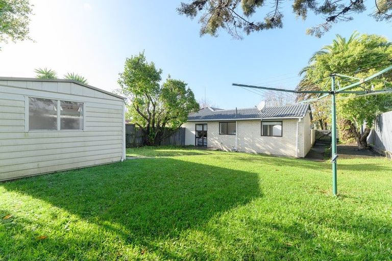 Photo of property in 28 Matuhi Rise, Henderson, Auckland, 0612