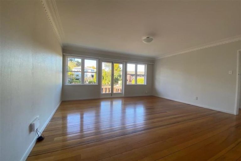 Photo of property in 3/3 Penzance Road, Mairangi Bay, Auckland, 0630