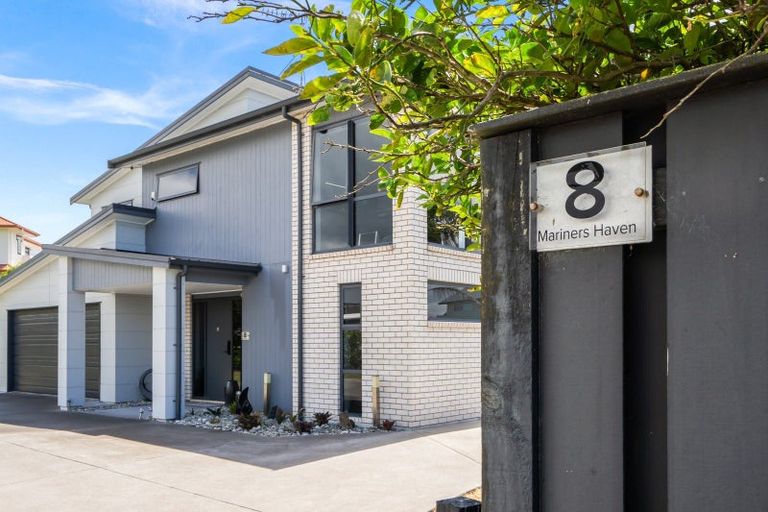 Photo of property in 8 Mariners Haven, One Tree Point, 0118