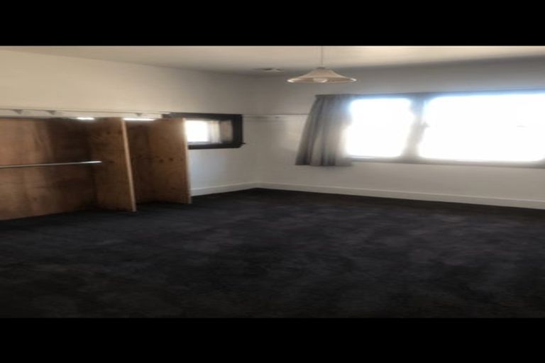 Photo of property in 216 Riccarton Road, Riccarton, Christchurch, 8041