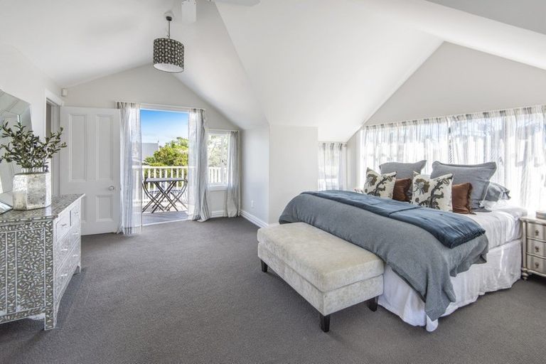 Photo of property in 21 Cheltenham Road, Devonport, Auckland, 0624