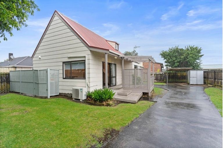 Photo of property in 24a Cosgrave Road, Papakura, 2110