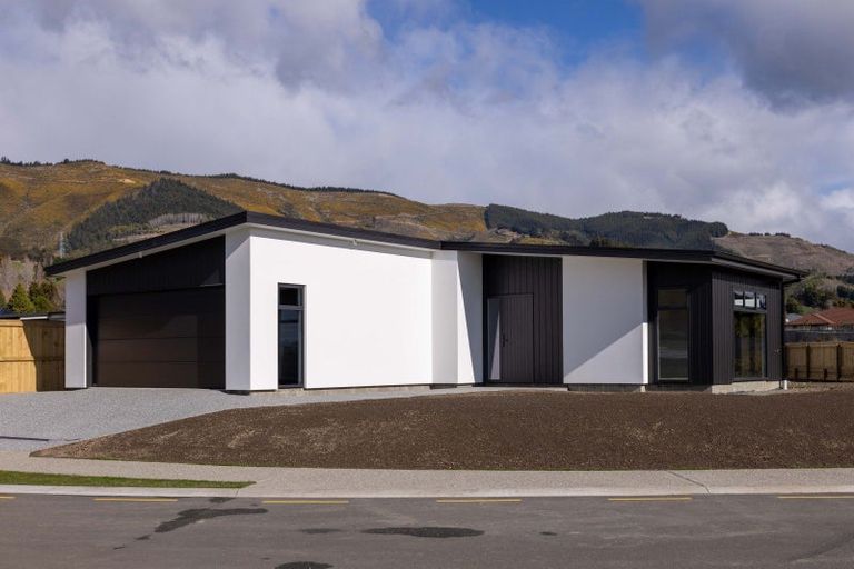 Photo of property in 15 Tuia Lane, Richmond, 7020