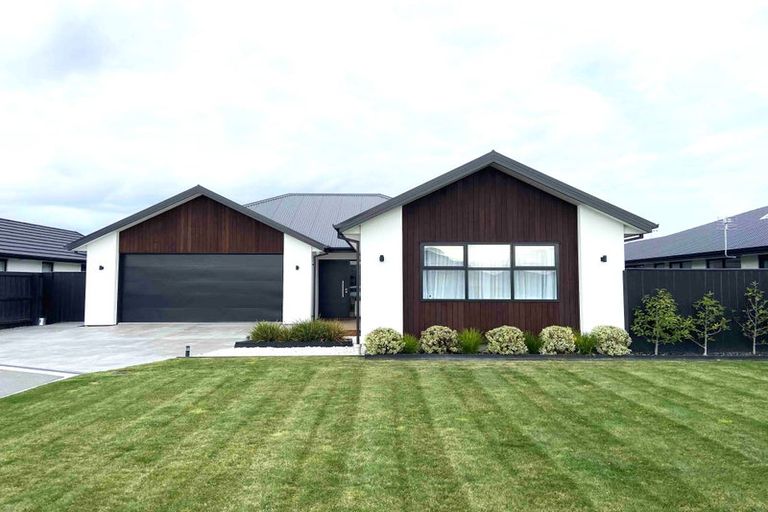 Photo of property in 3 Ladybridge Drive, Rolleston, 7615