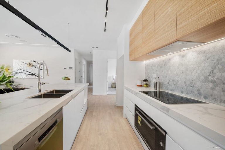 Photo of property in 120 Kewa Road, Albany Heights, Auckland, 0632