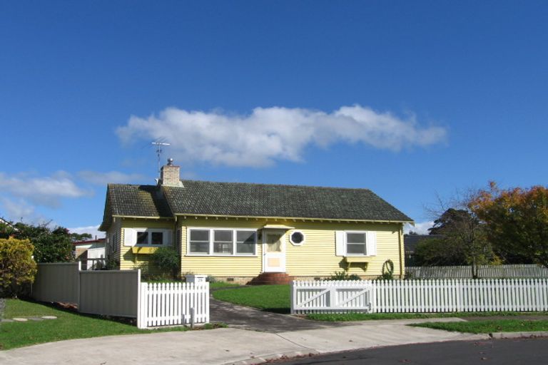 Photo of property in 29 Oakland Avenue, Papatoetoe, Auckland, 2025