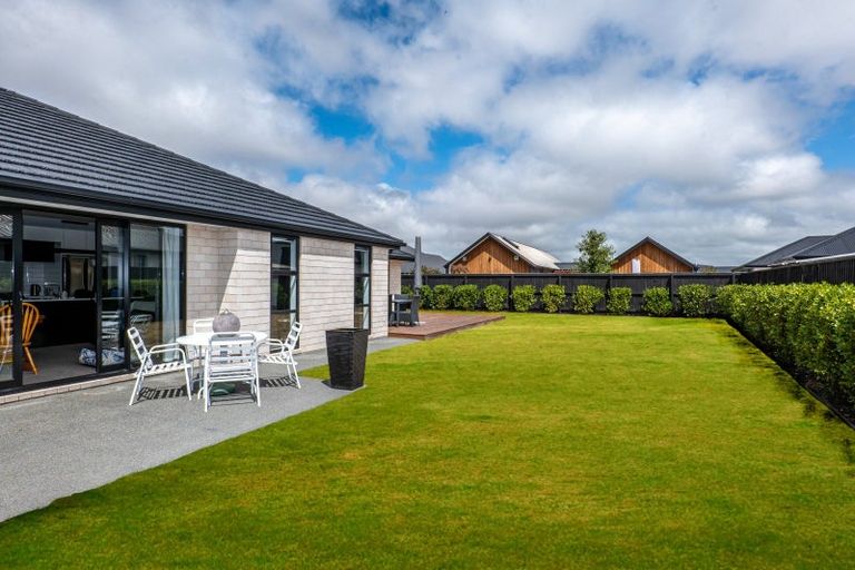 Photo of property in 5 Crest Place, Rolleston, 7615