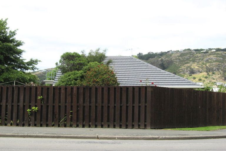 Photo of property in 100 Port Hills Road, Heathcote Valley, Christchurch, 8022