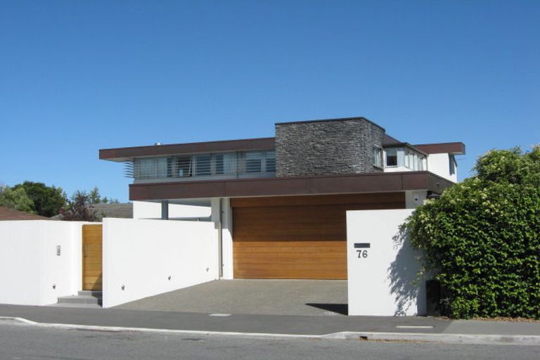 Photo of property in 76 Aikmans Road, Merivale, Christchurch, 8014