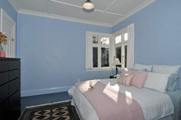 Photo of property in 79 Parkvale Road, Karori, Wellington, 6012