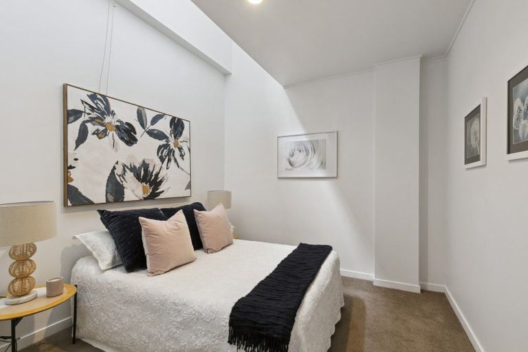 Photo of property in Dixonlane Apartments, 12/7 Feltex Lane, Te Aro, Wellington, 6011