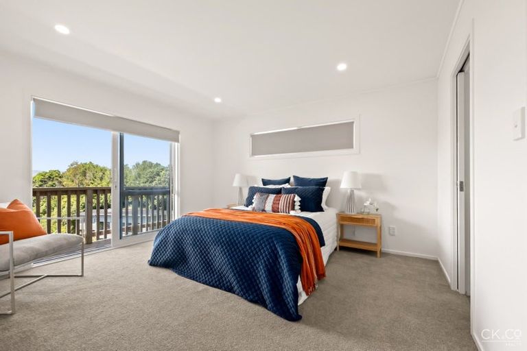 Photo of property in 60 Maungaraki Road, Korokoro, Lower Hutt, 5012