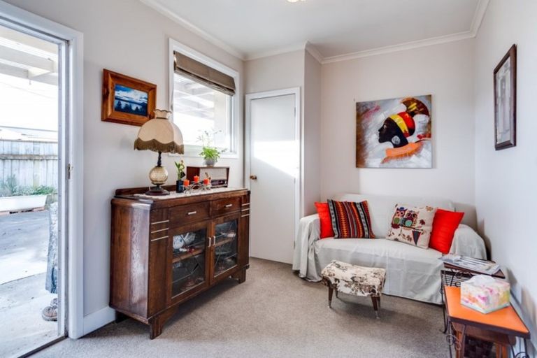 Photo of property in 1/474 Main North Road, Bay View, Napier, 4104