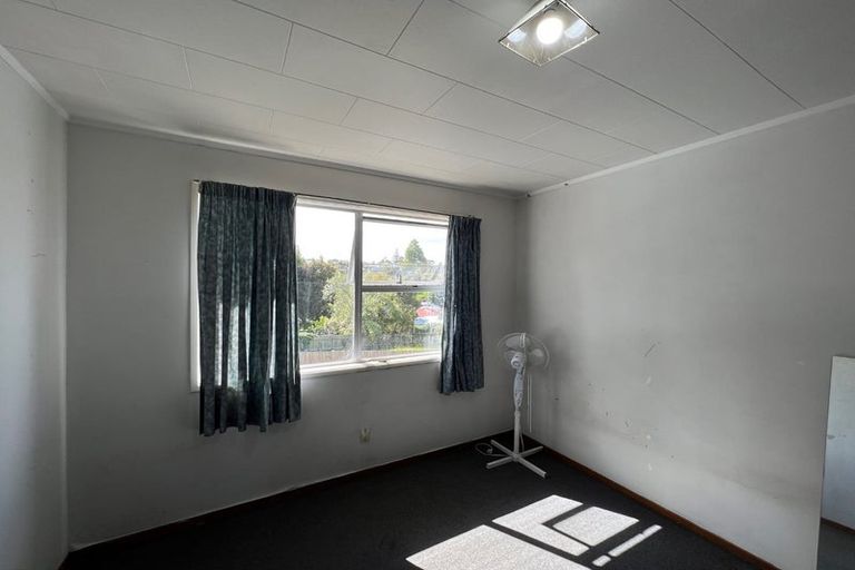 Photo of property in 23 Bellringer Road, Massey, Auckland, 0614
