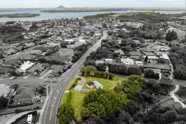 Photo of property in 85 Waikite Road, Welcome Bay, Tauranga, 3112