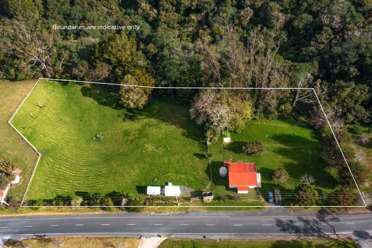 Photo of property in 421 Whitmore Road, Tawharanui Peninsula, Warkworth, 0986