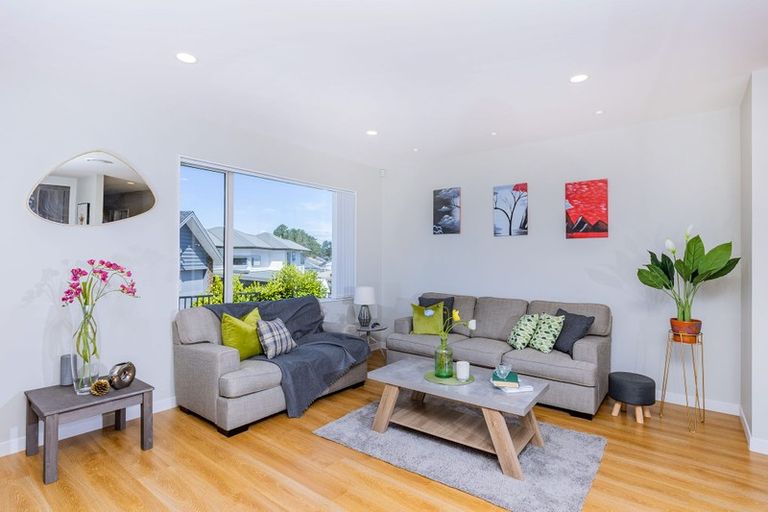Photo of property in 26 Dida Park Drive, Kumeu, 0810