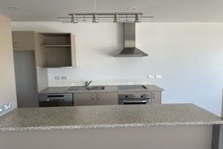 Photo of property in 2/12 Inga Road, Milford, Auckland, 0620