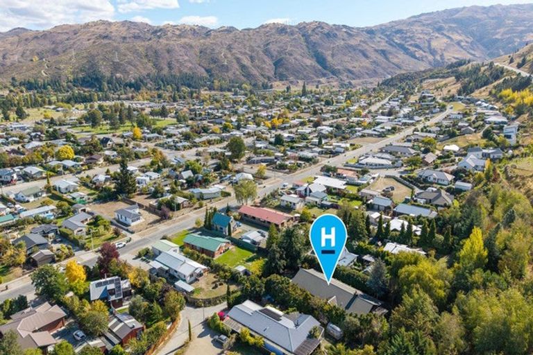 Photo of property in 90a Shields Street, Clyde, 9330