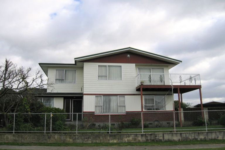 Photo of property in 6 Porritt Place, Tamatea, Napier, 4112