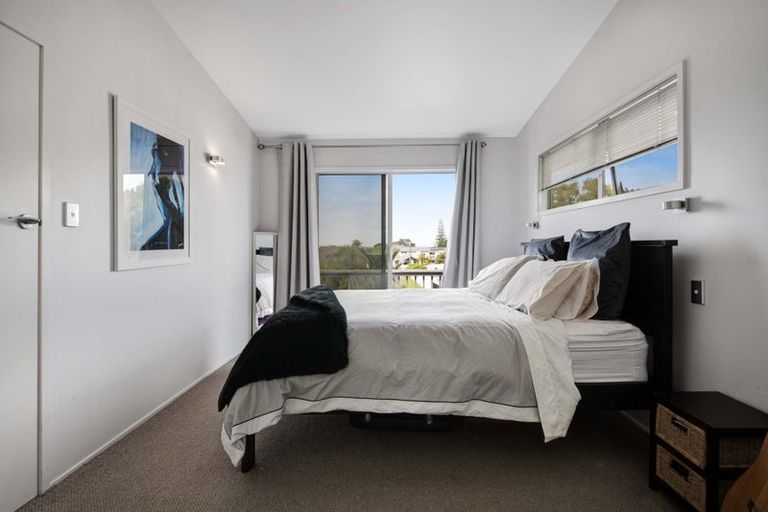 Photo of property in 71 Mckenzie Avenue, Arkles Bay, Whangaparaoa, 0932