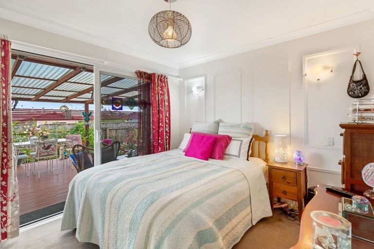 Photo of property in 35 Strathmore Avenue, Levin, 5510