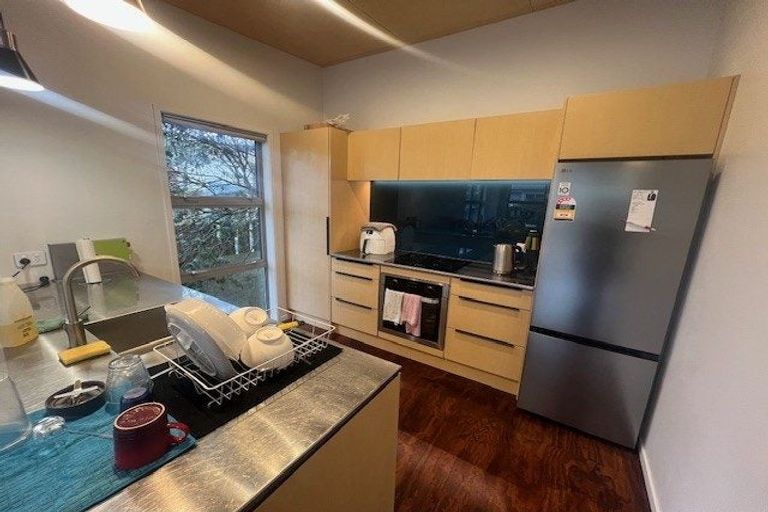 Photo of property in 8b Ngatai Road, Otumoetai, Tauranga, 3110