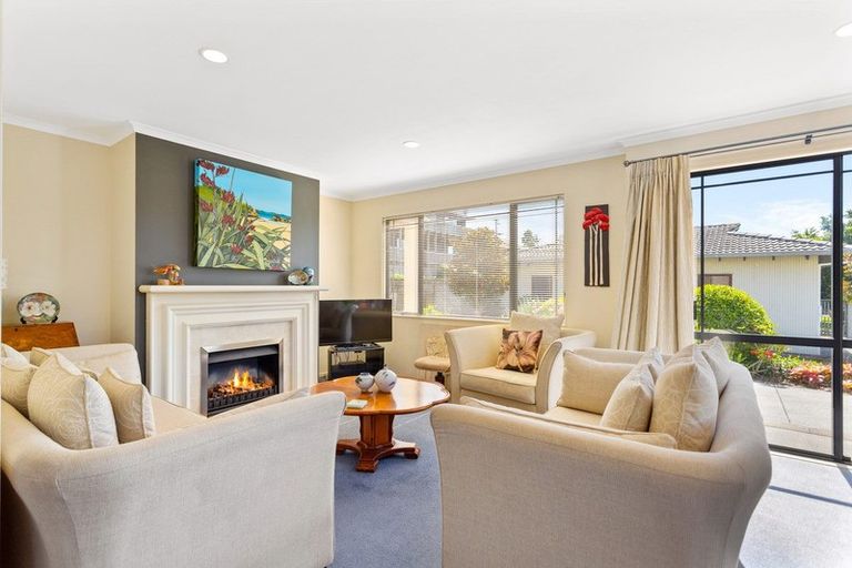 Photo of property in 20a Auld Street, Torbay, Auckland, 0630