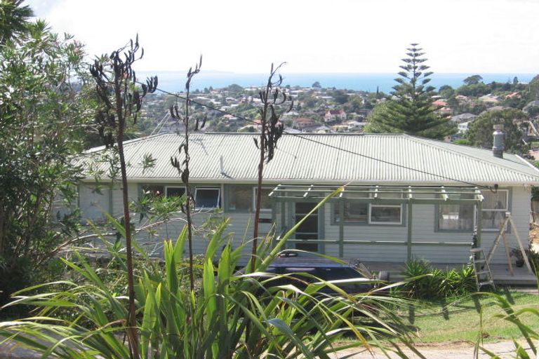 Photo of property in 1/543 East Coast Road, Browns Bay, Auckland, 0630