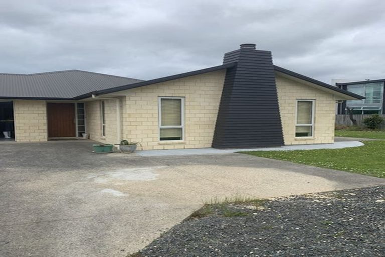 Photo of property in 1 Main Road, Fairfield, Dunedin, 9018