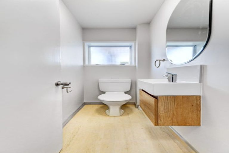 Photo of property in 3 Charles Prevost Drive, The Gardens, Auckland, 2105