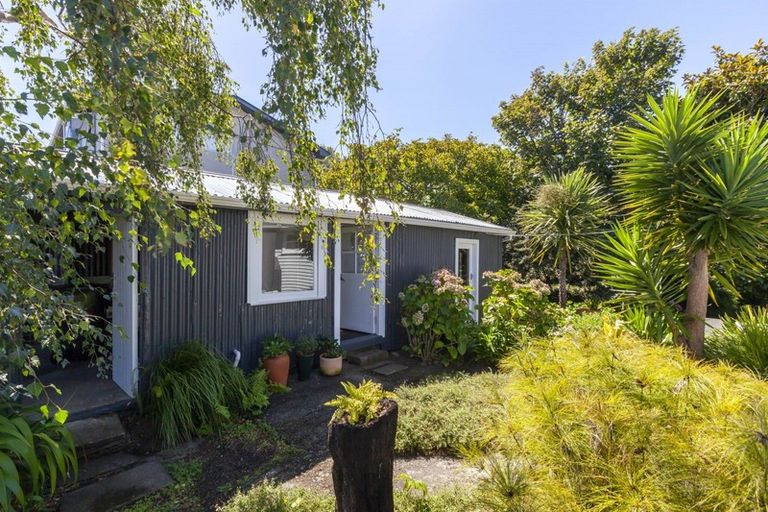 Photo of property in 46 Glen Road, Raumati South, Paraparaumu, 5032