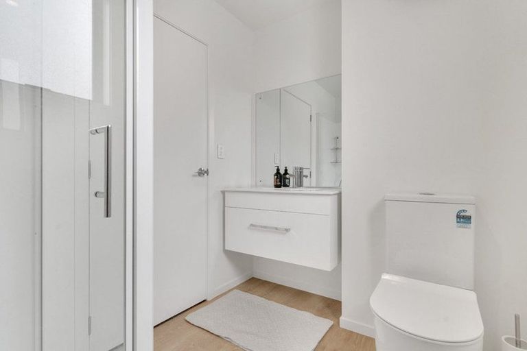 Photo of property in 5/20 Ballinger Place, Carterton, 5713