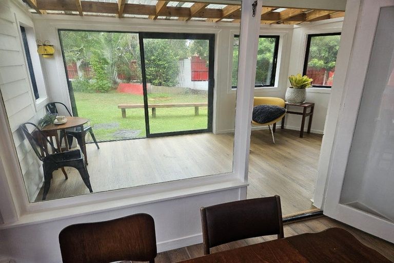 Photo of property in 32 Kirkbride Road, Mangere Bridge, Auckland, 2022