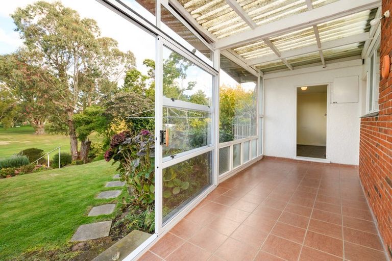 Photo of property in 5 Belmont Place, Terrace End, Palmerston North, 4410