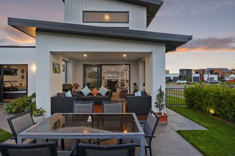 Photo of property in 24 Grey Way, Russley, Christchurch, 8042